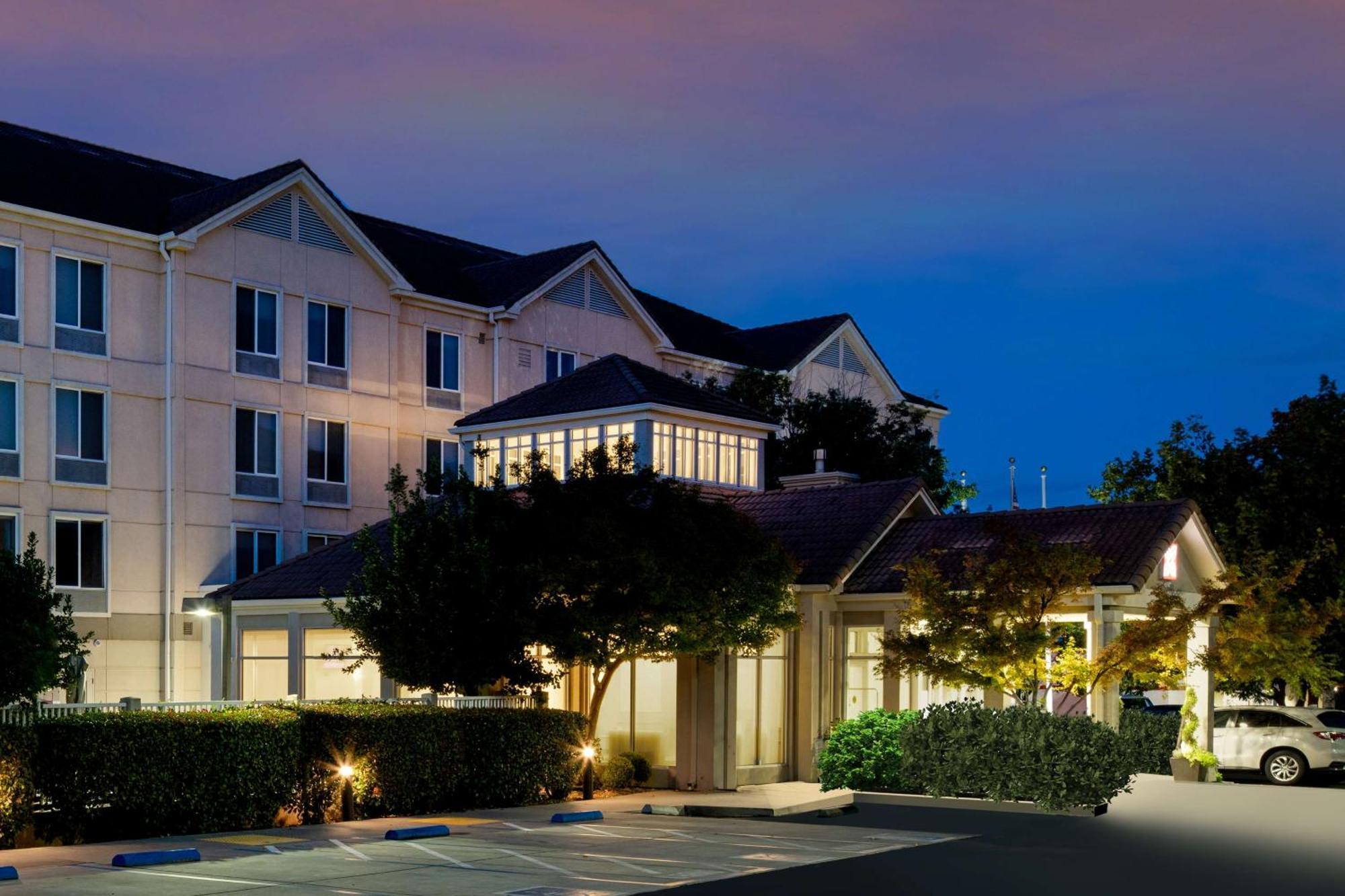 Hilton Garden Inn Folsom Exterior photo